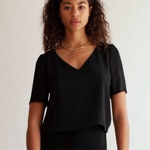 Like New Aritzia Babaton Randy Blouse